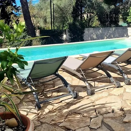 Mont Saint Clair With Pool And Sea View