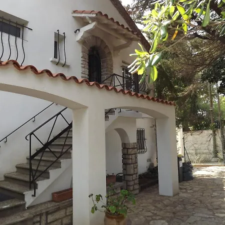 Mont Saint Clair With Pool And Sea View Villa *