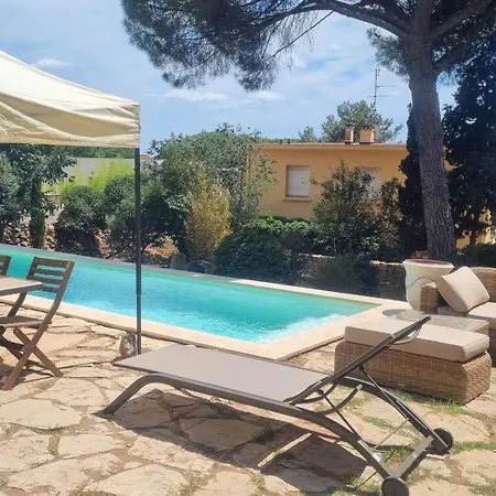 Mont Saint Clair With Pool And Sea View